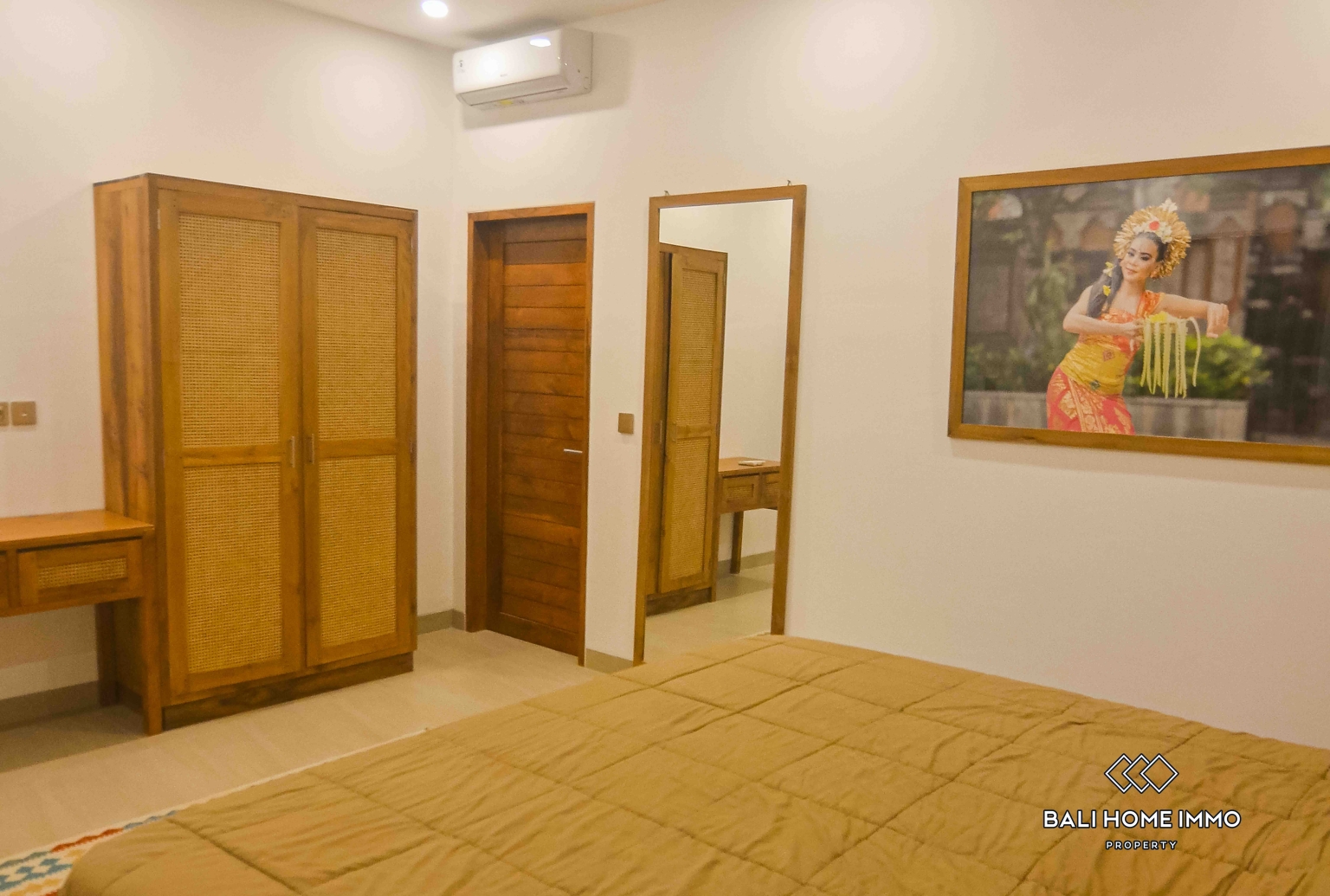 Vila 2 kamar dijual dengan status hak sewa dekat Pantai Double Six. view 9