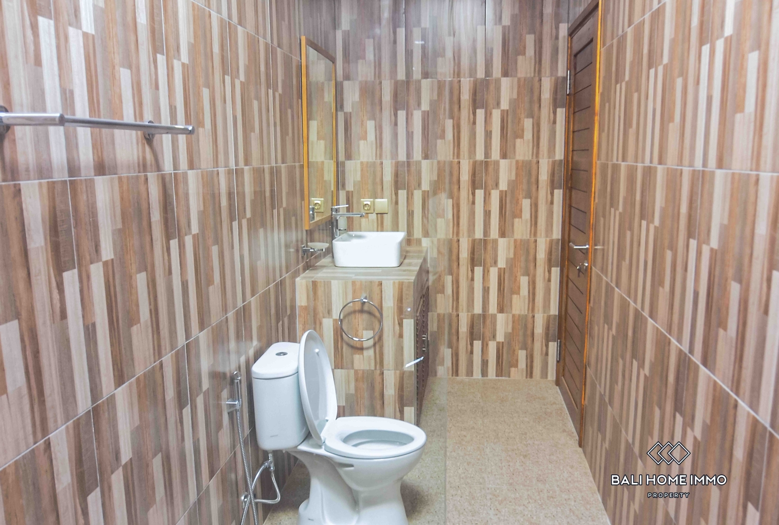 Vila 2 kamar dijual dengan status hak sewa dekat Pantai Double Six. view 10