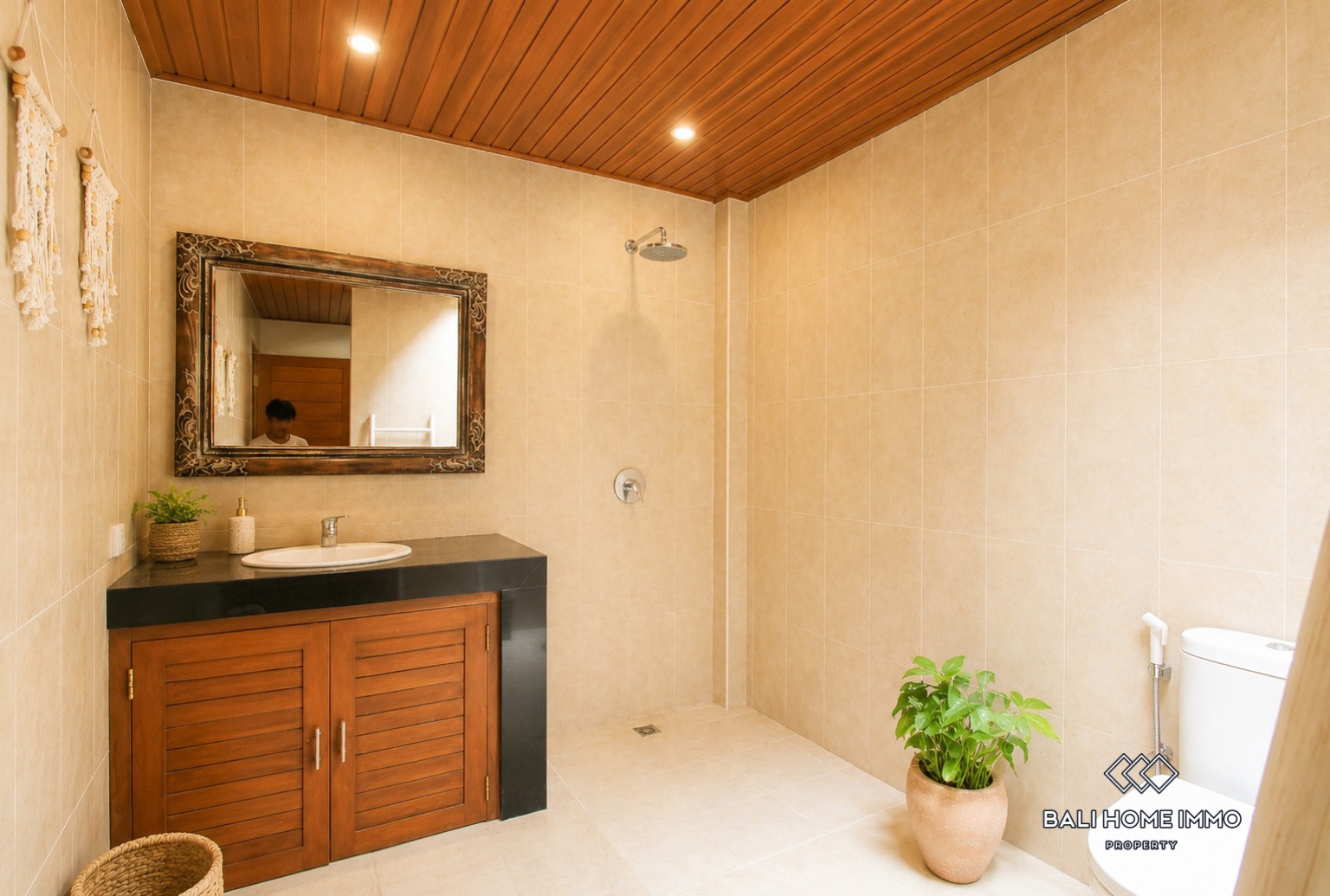 2 Bedroom Villa For Yearly Rental in Umalas view 9