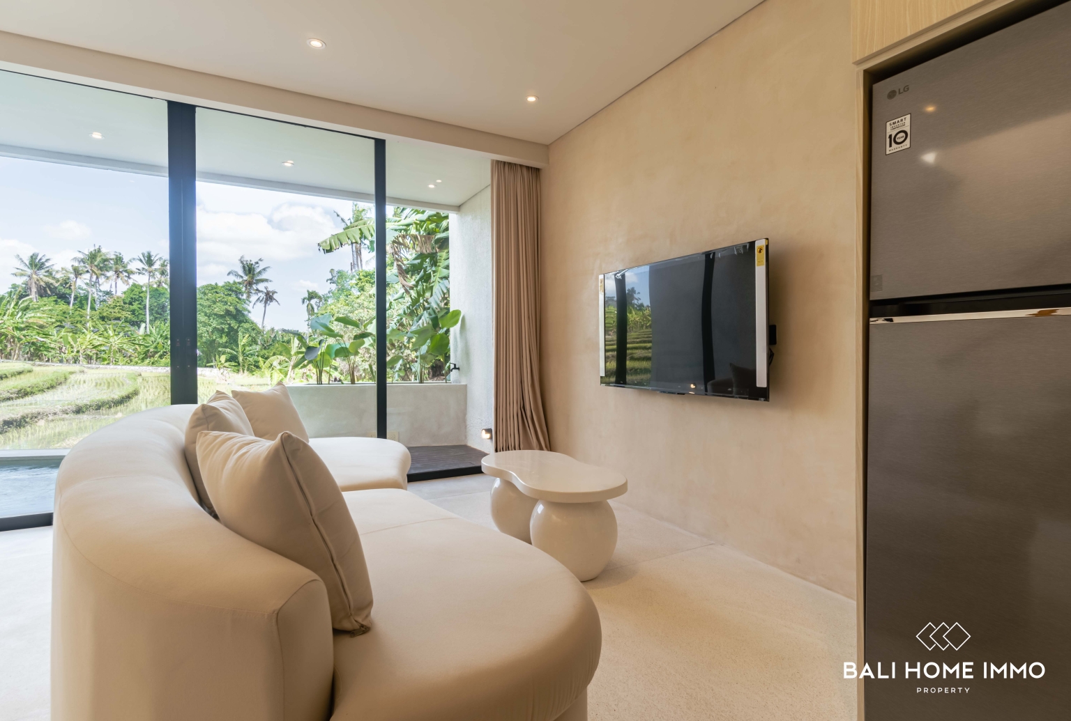 2 BEDROOM VILLA WITH RICEFIELD VIEW + AN OFFICE FOR RENT IN BALI PERERENAN view 3