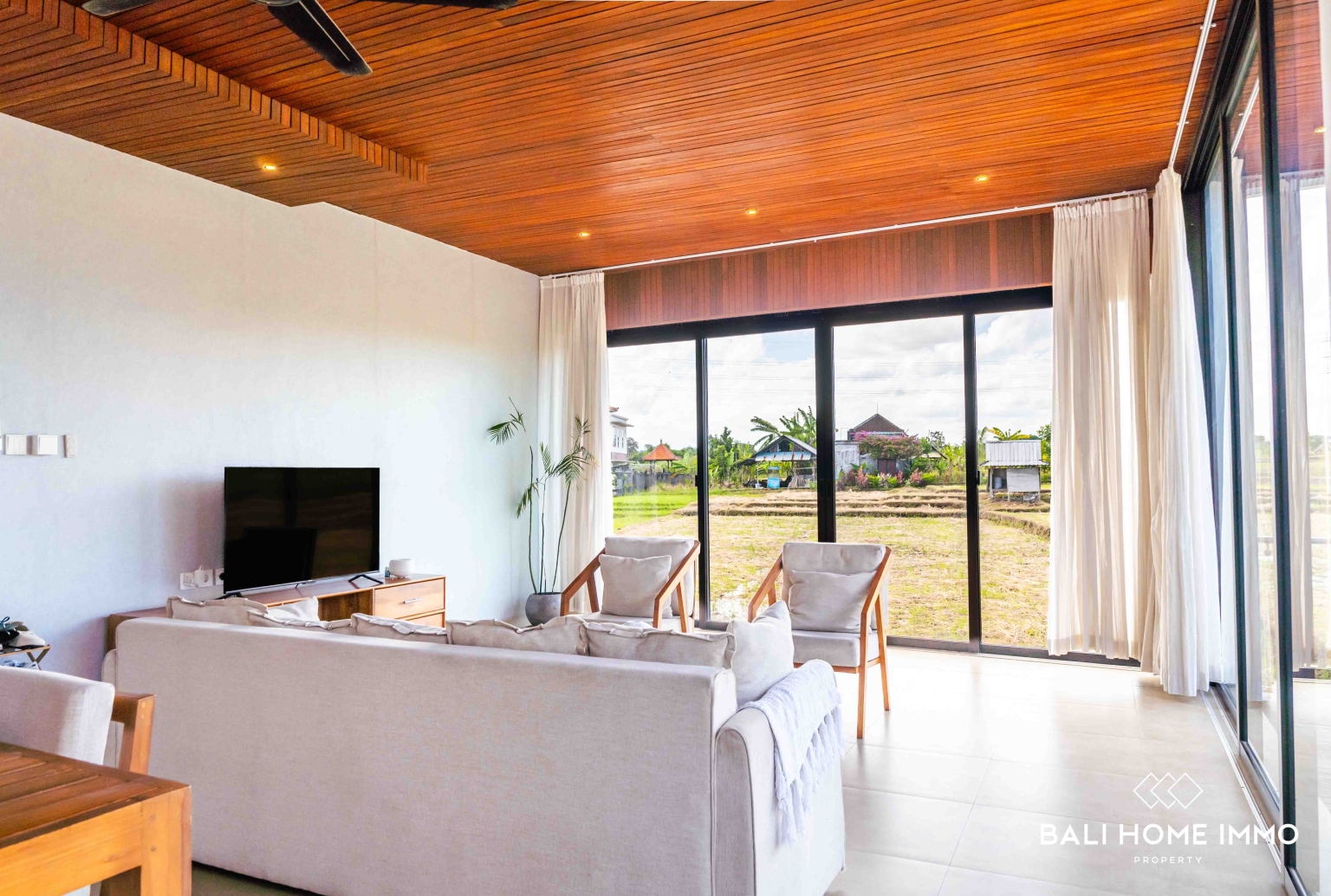 Dijual villa 2 kamar tidur dengan pemandangan sawah di cepaka view 6