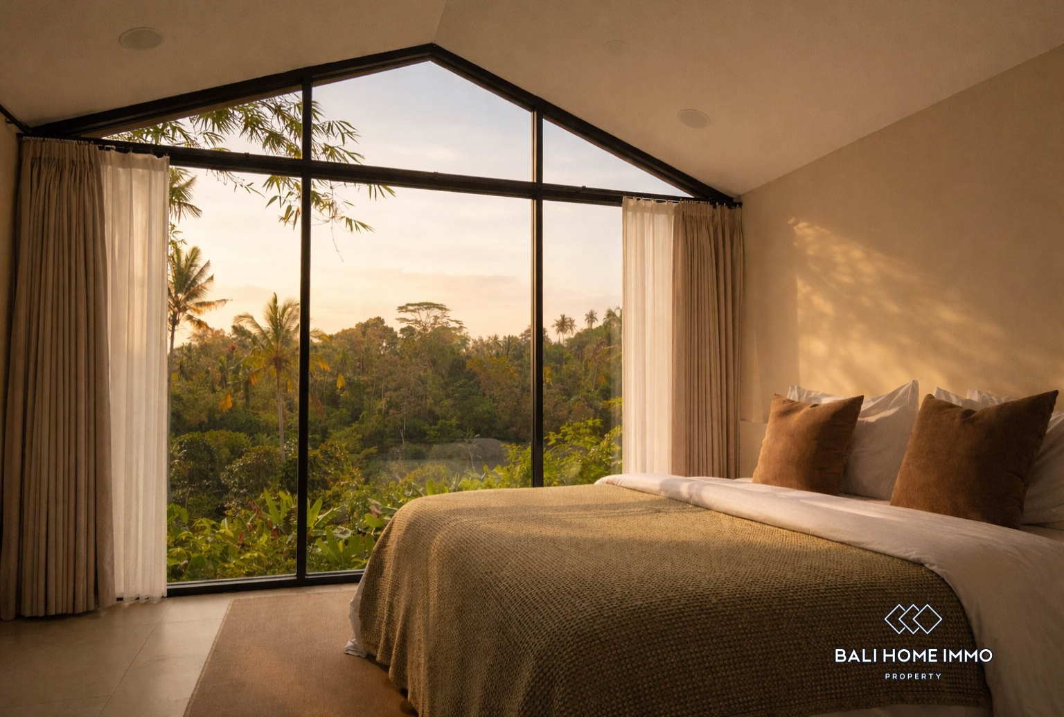 2 Bedrooms Modern Villa with jungle and valley view for sale in UBud view 8