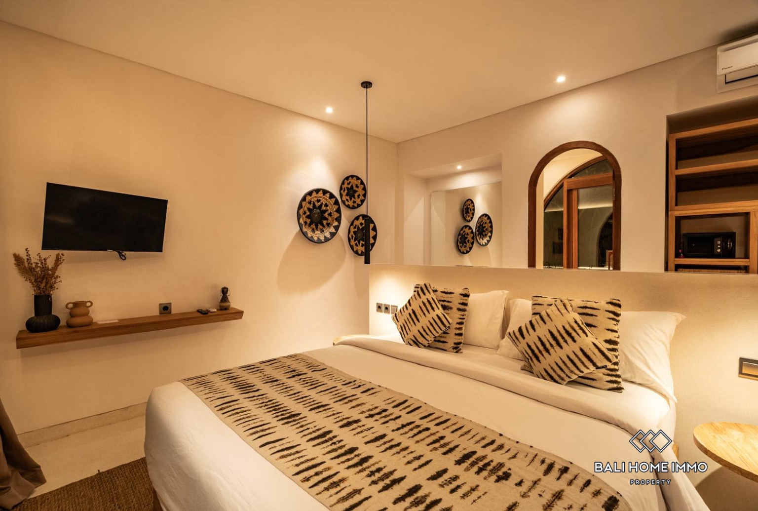 2 Bedrooms Modern Villa with Jungle view for sale in, Singakerta Ubud view 9