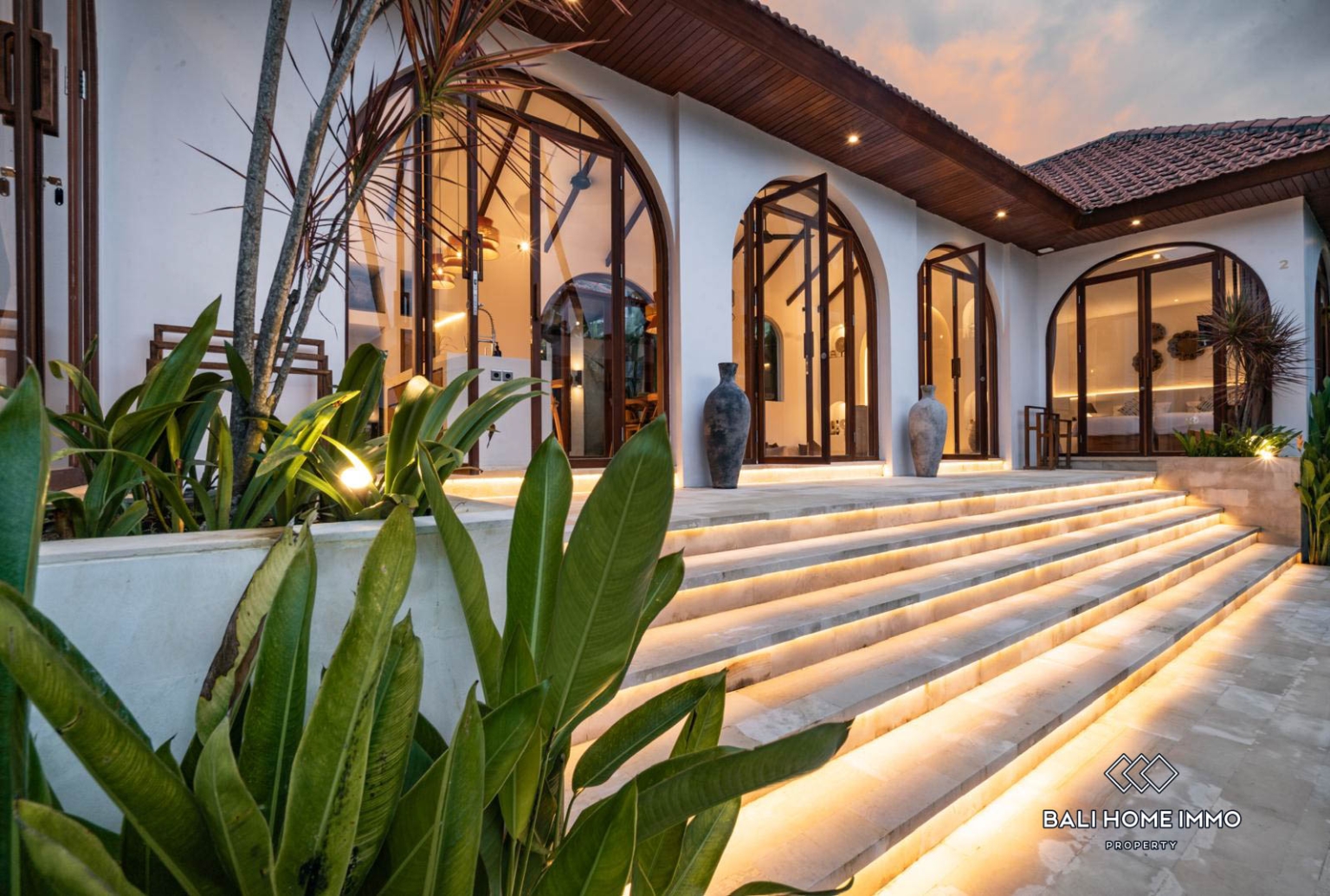 2 Bedrooms Modern Villa with Jungle view for sale in, Singakerta Ubud view 21