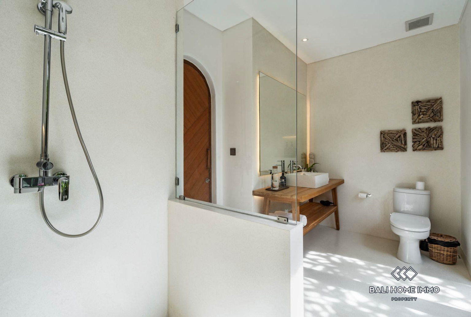 2 Bedrooms Modern Villa with Jungle view for sale in, Singakerta Ubud view 14