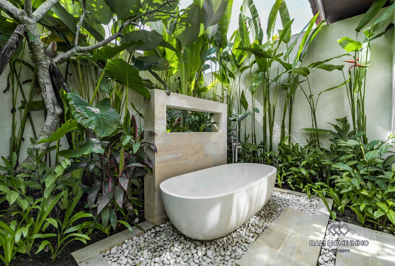 2 Bedrooms Modern Villa with Jungle view for sale in, Singakerta Ubud view 13