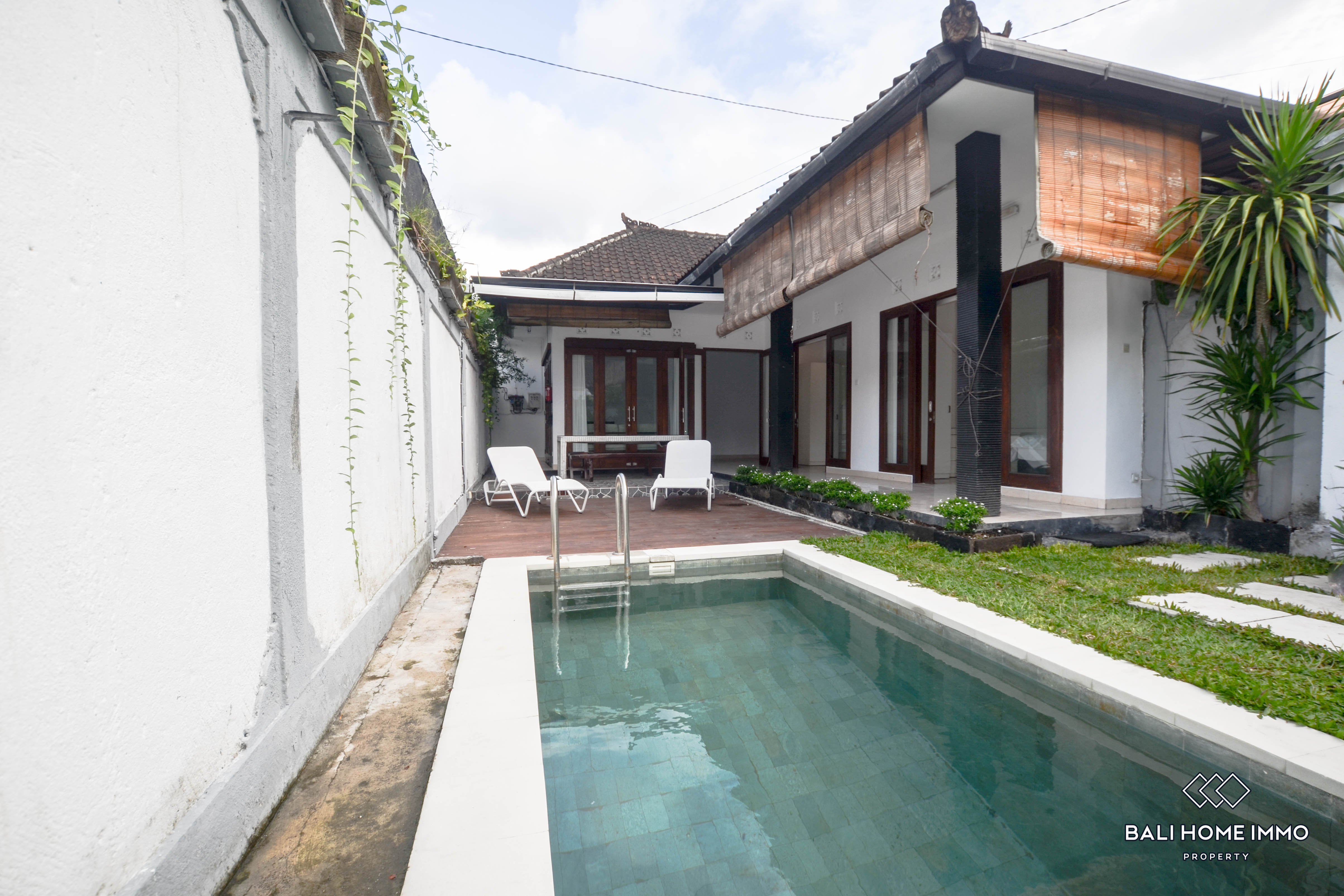 Villa Sale Leasehold 2 Bedrooms villa for sale and rent in