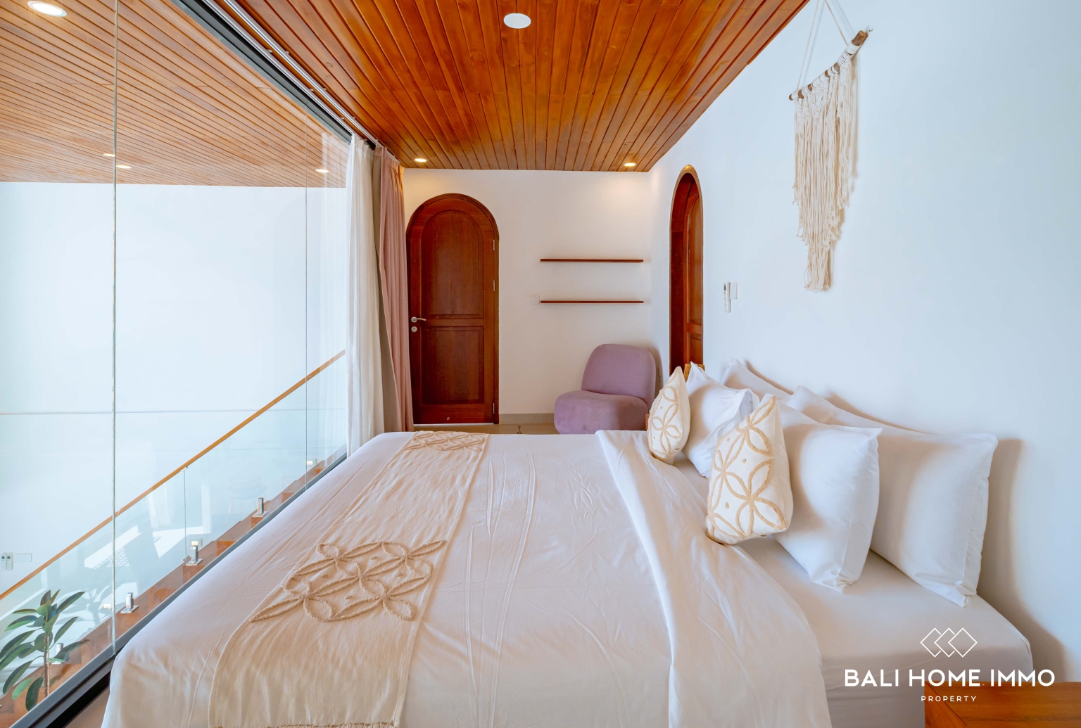 Villa de 2 chambres avec sauna et toit-terrasse à vendre à Bingin view 18