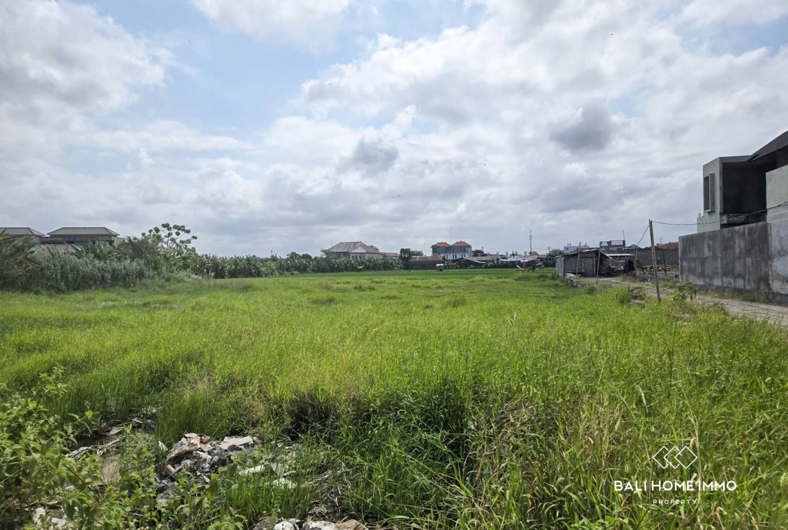 2000 M2 Land FOR LEASEHOLD SALE in Seminyak BALI view 2