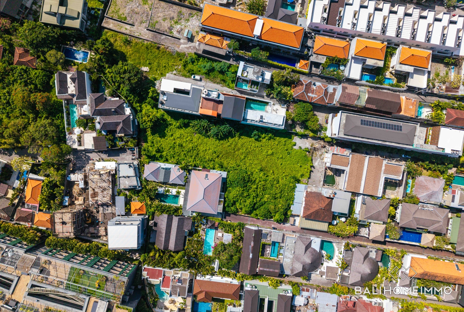 2000 m² NEAR BEACH LAND FOR LEASEHOLD SALE IN BERAWA BALI view 4