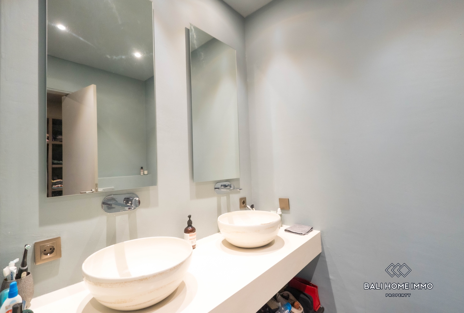 3 & 1 Bedroom Bundling Jungle View Villa For Sale in Ubud view 8
