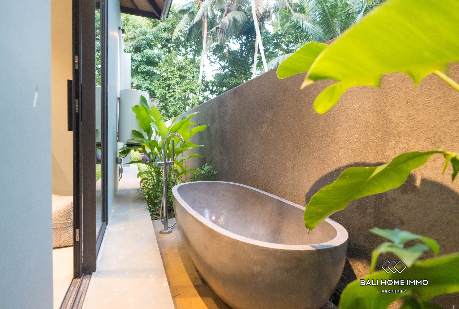 3 & 1 Bedroom Bundling Jungle View Villa For Sale in Ubud view 7
