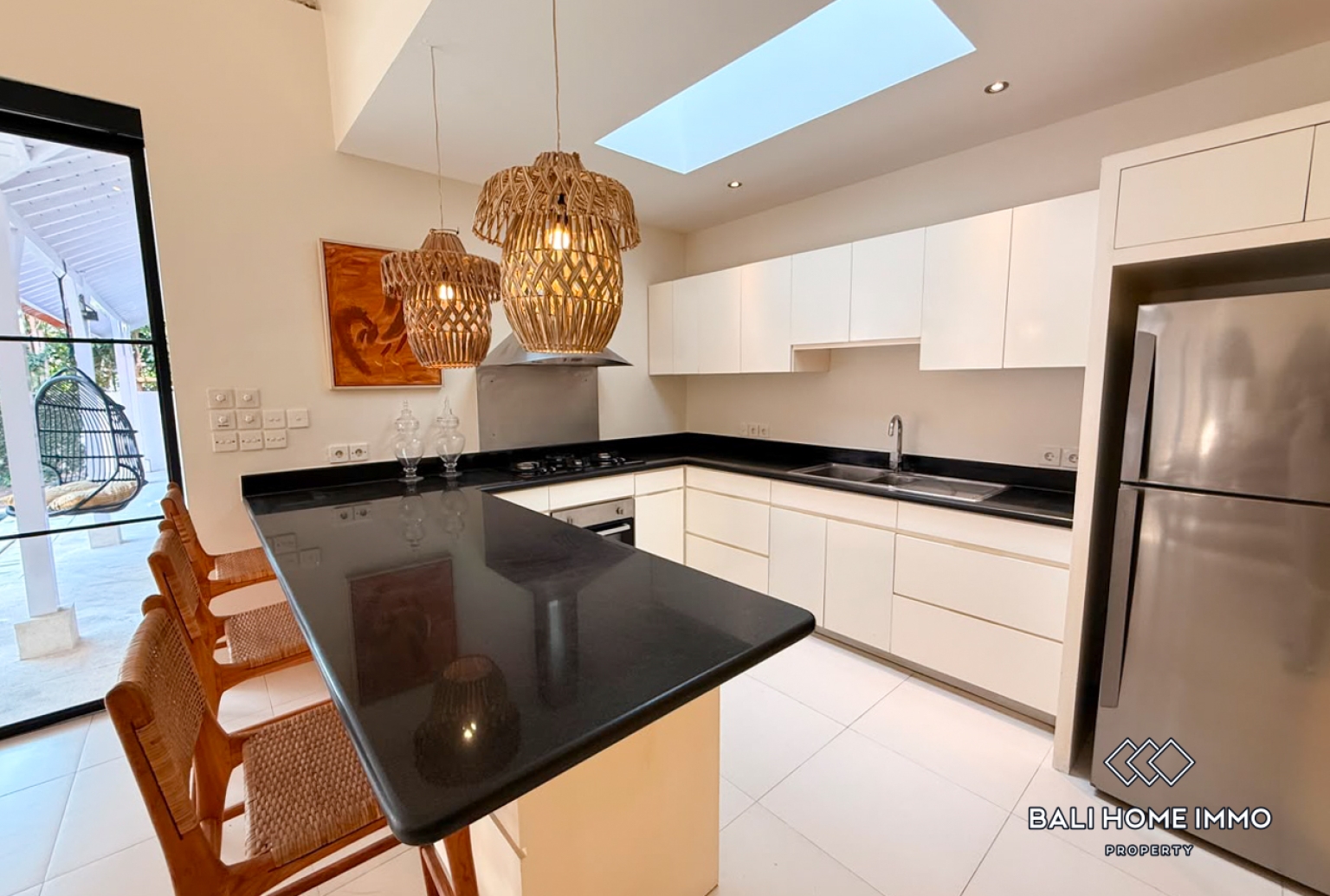 3 Bedroom Family Villa For Rent in Canggu Berawa view 6