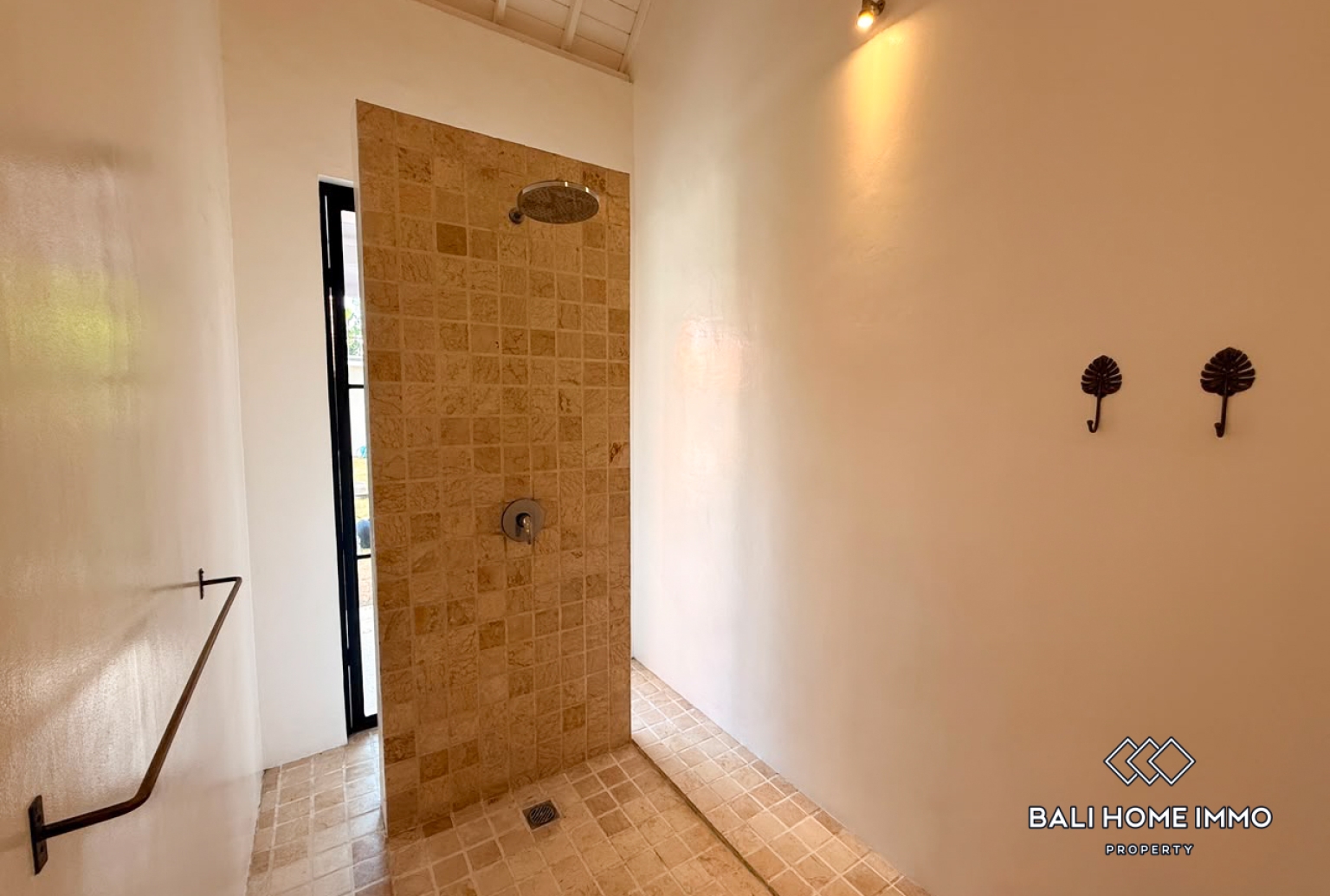 3 Bedroom Family Villa For Rent in Canggu Berawa view 15