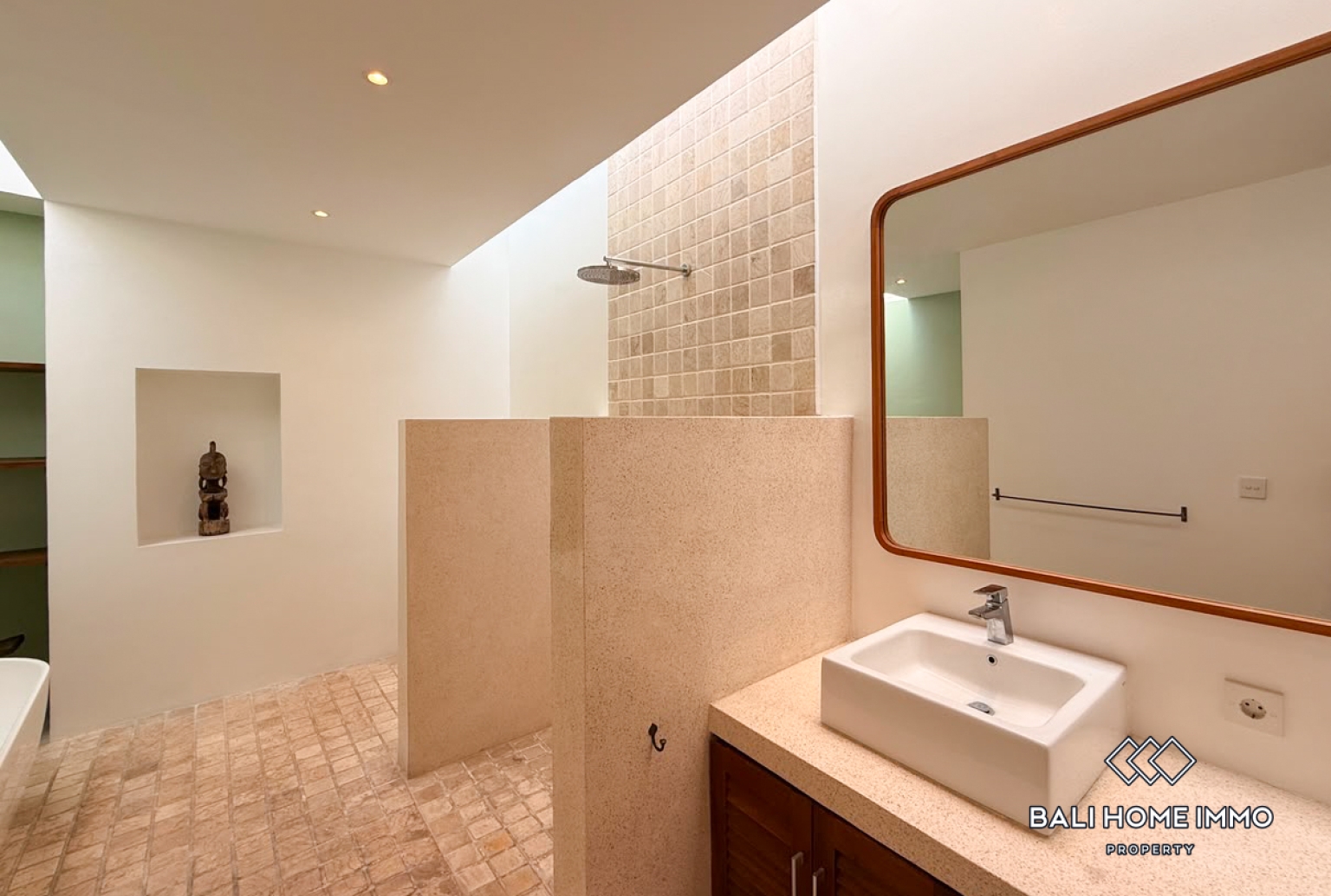 3 Bedroom Family Villa For Rent in Canggu Berawa view 13