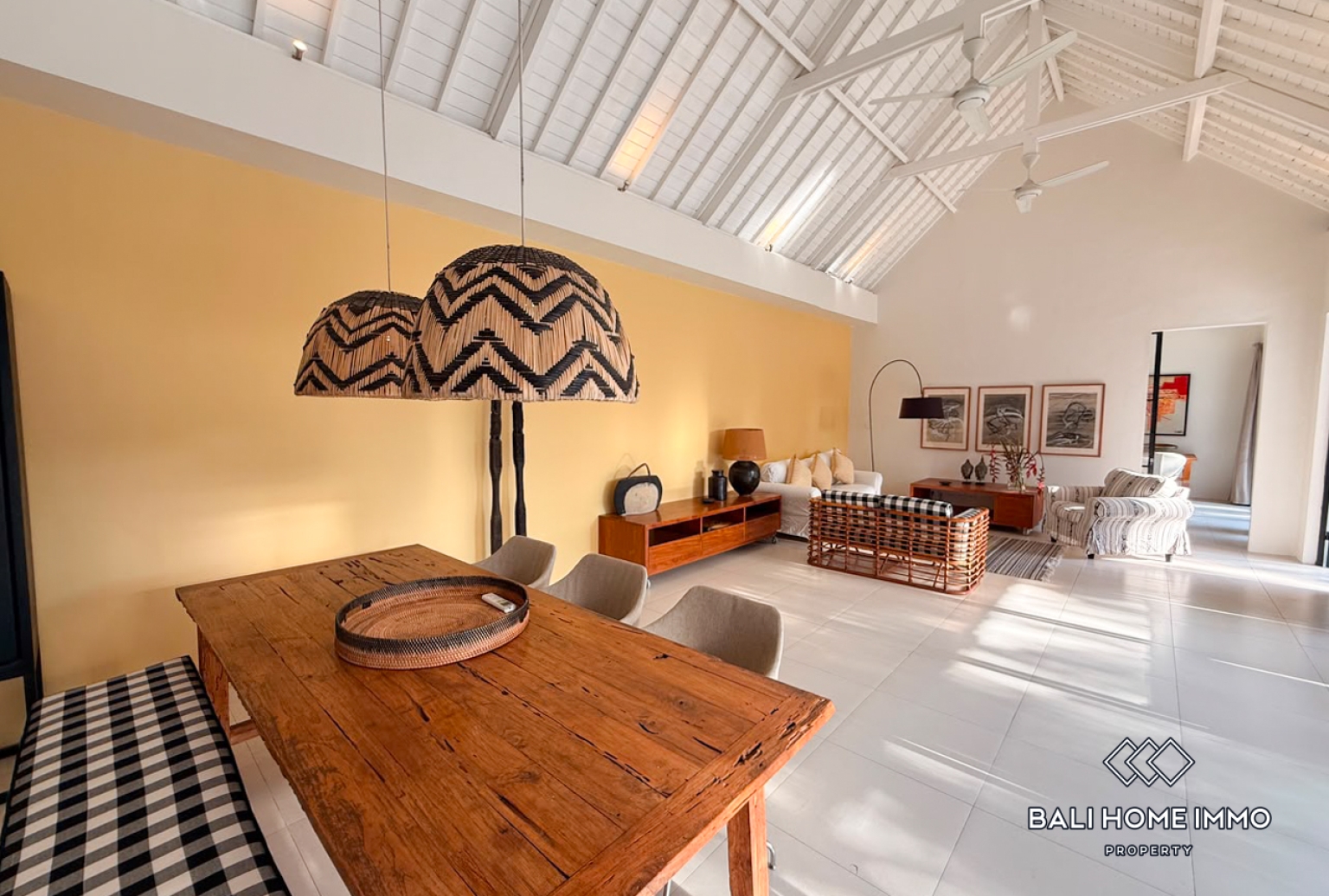 3 Bedroom Family Villa For Rent in Canggu Berawa view 4