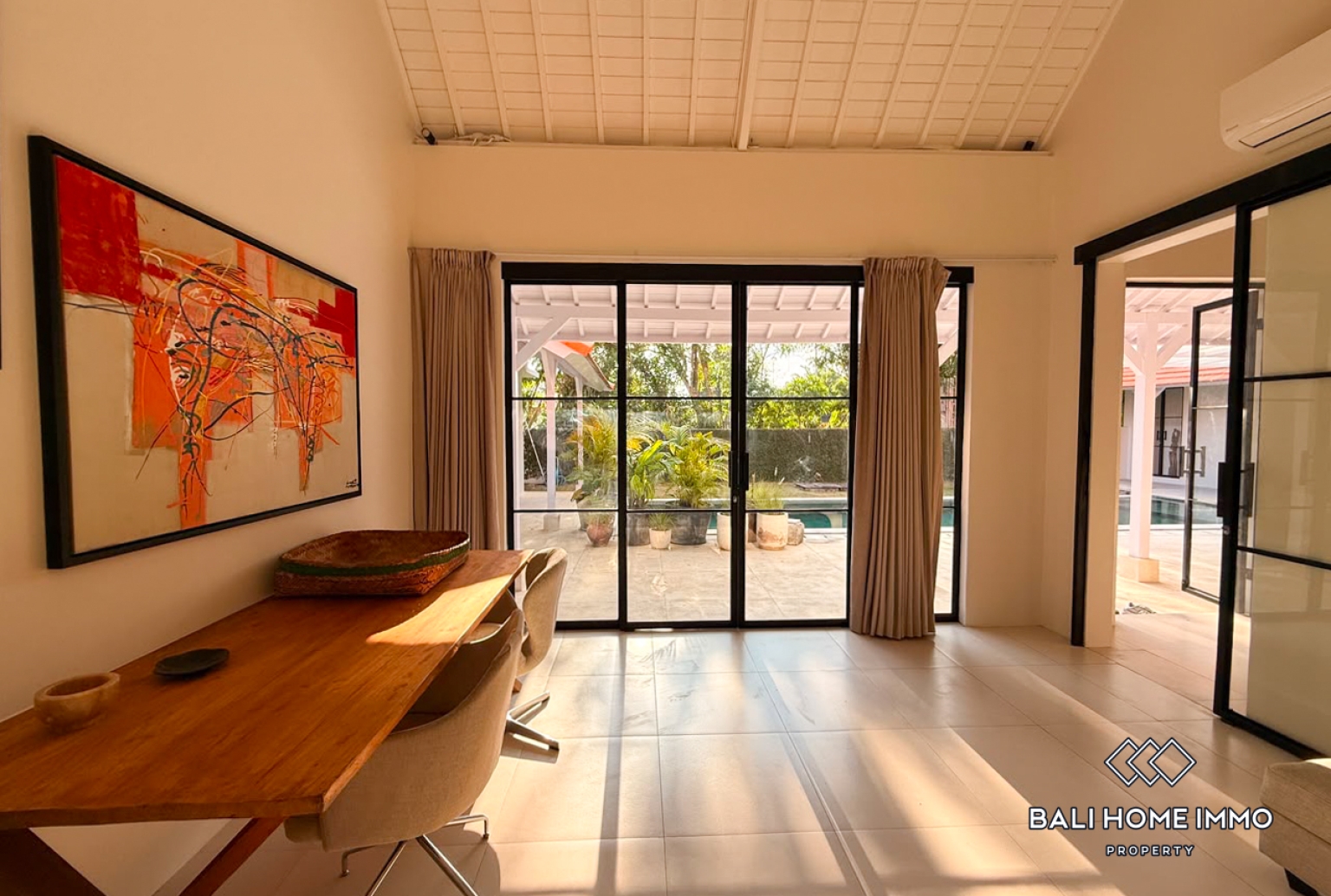 3 Bedroom Family Villa For Rent in Canggu Berawa view 8
