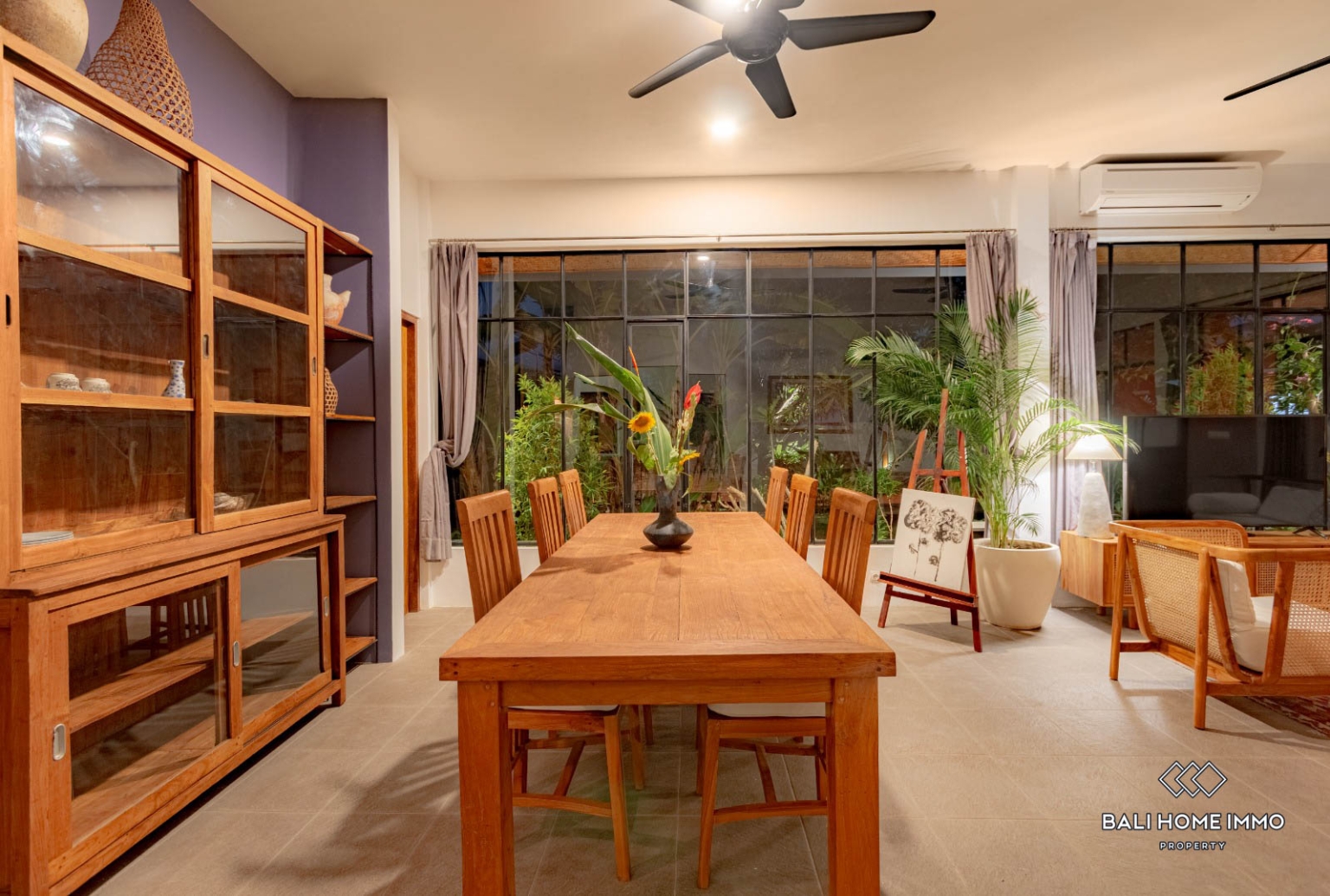3 bedroom family villa with garden for sale leasehold in Canggu Residential side view 8