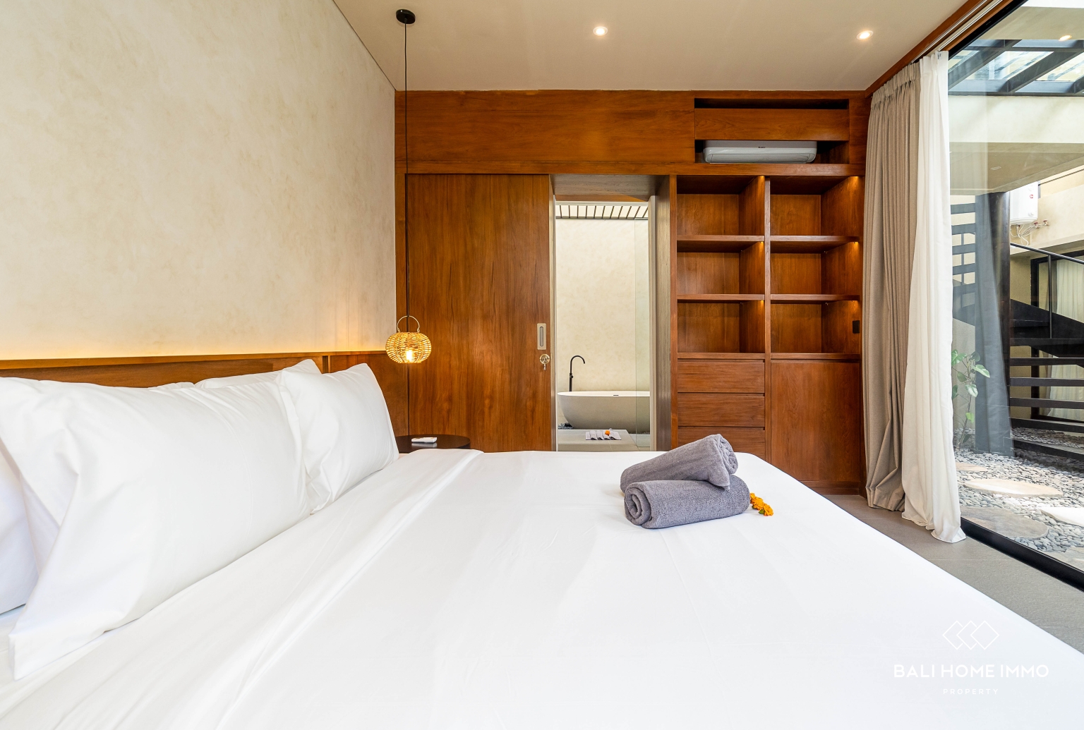 3 bedroom Modern Tropical Villa for sale in Pererenan view 12