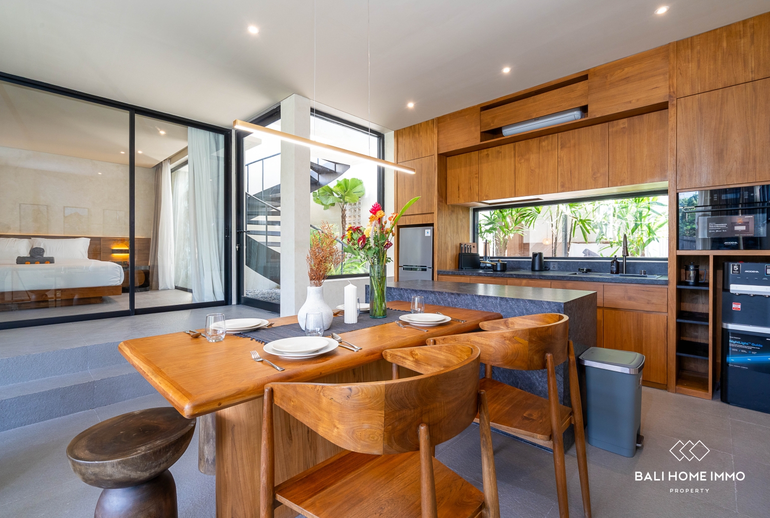3 bedroom Modern Tropical Villa for sale in Pererenan view 4