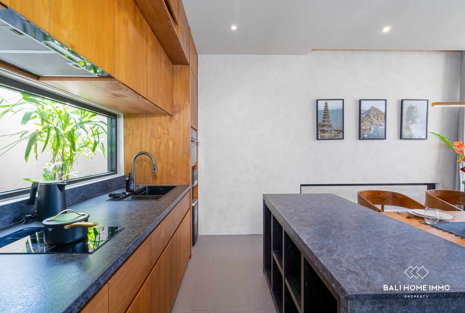 3 bedroom Modern Tropical Villa for sale in Pererenan view 5