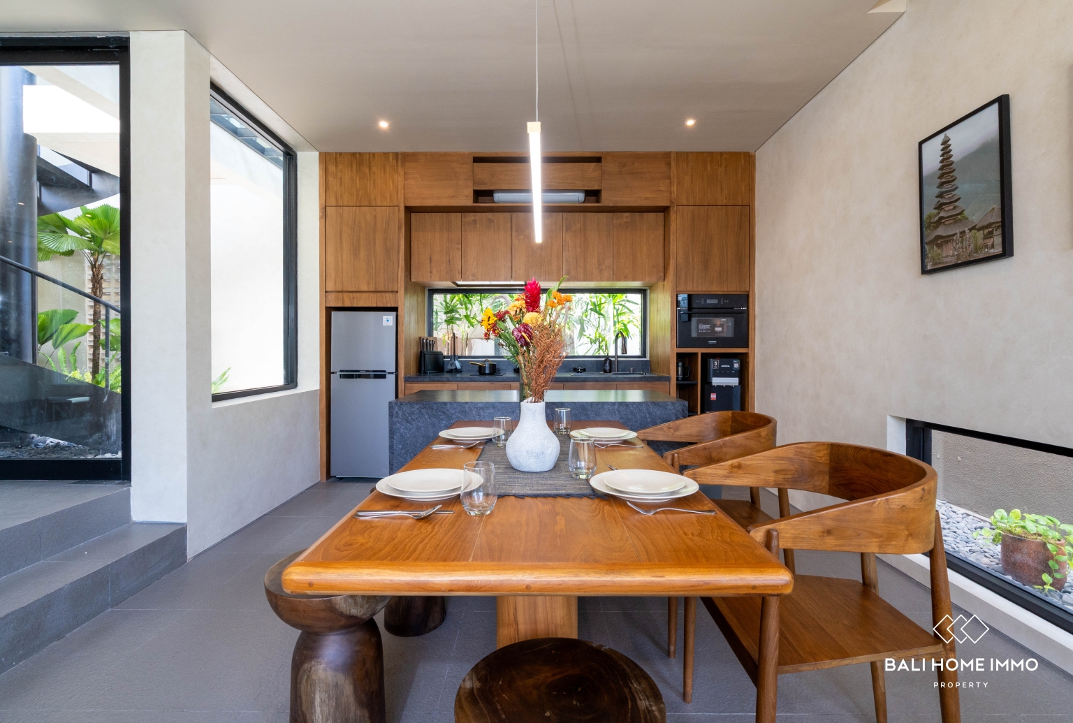 3 bedroom Modern Tropical Villa for sale in Pererenan view 3