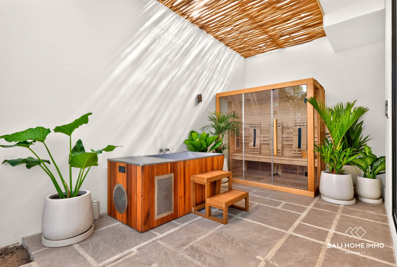 Stunning Modern 3-Bedroom Villa for sale in Kedungu view 17