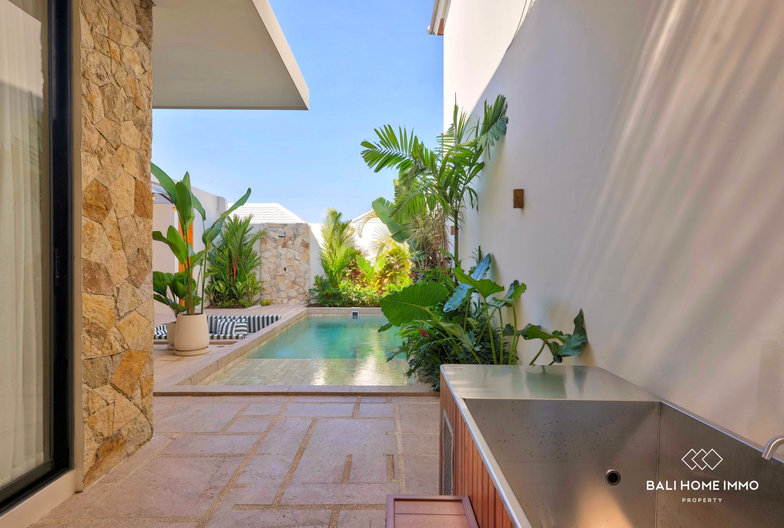 Stunning Modern 3-Bedroom Villa for sale in Kedungu view 18
