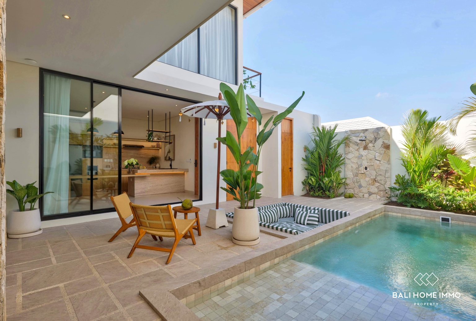 Stunning Modern 3-Bedroom Villa for sale in Kedungu view 2