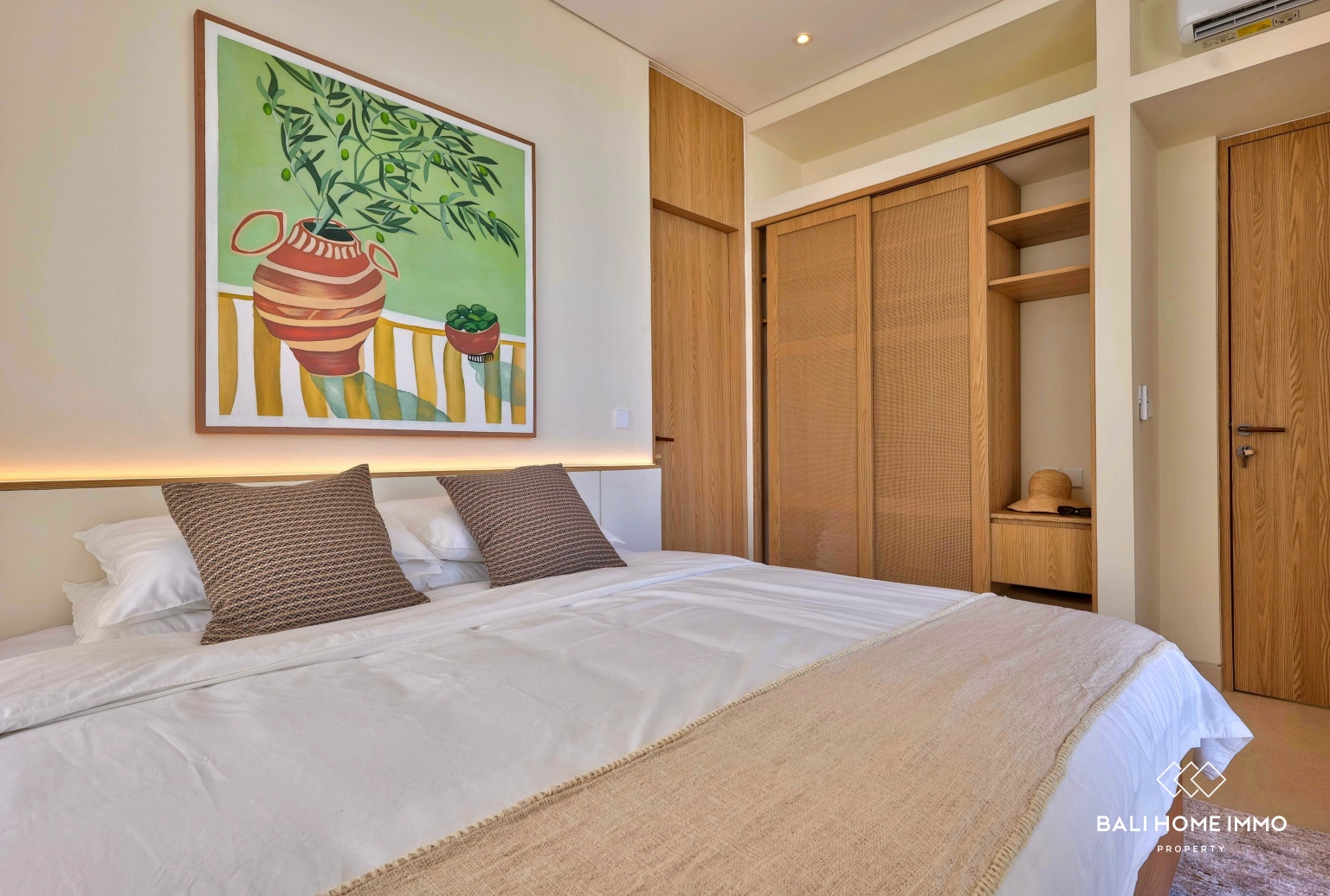Stunning Modern 3-Bedroom Villa for sale in Kedungu view 11