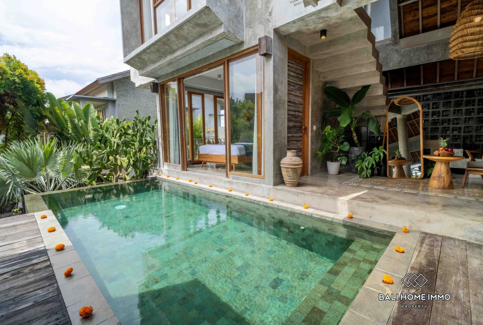 VILLA DE 3 CHAMBRES À COUCHER À LOUER À CANGGU view 2