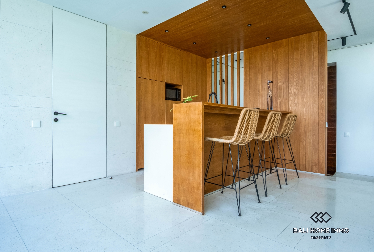 3-Bedroom Pink Zone Villa with Rice Field Views for Sale in Ubud view 5