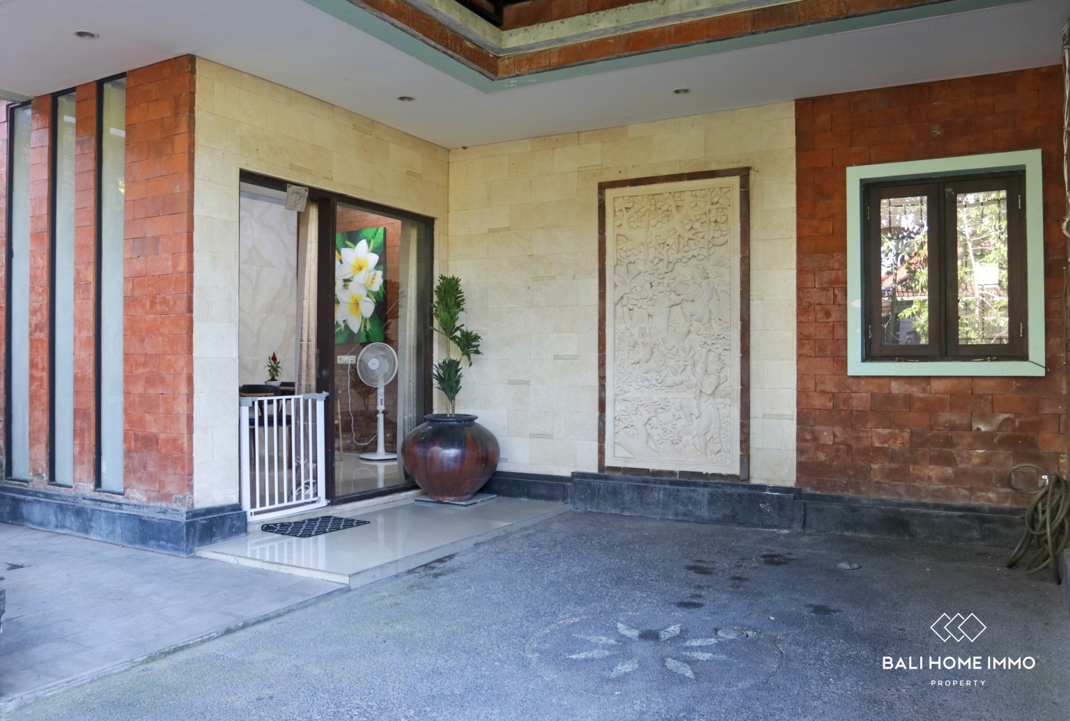 3-Bedroom Townhouse for Rent in Kerobokan view 12