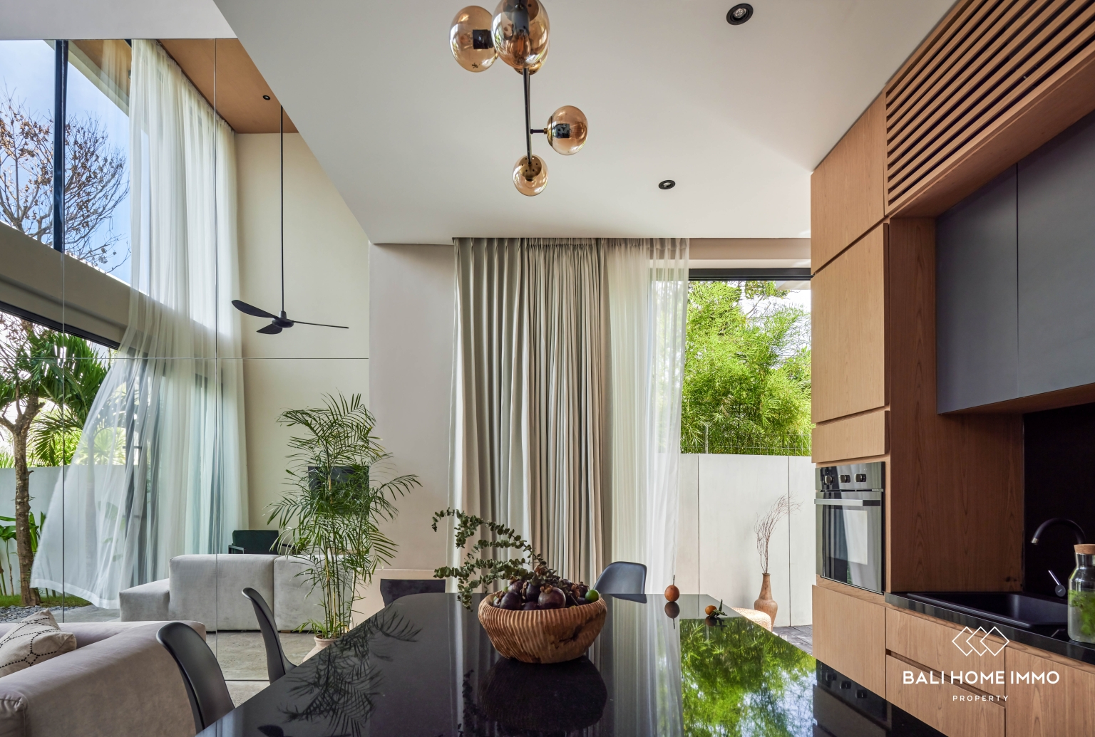 3 BEDROOM TOWNHOUSE VILLA FOR SALE IN UMALAS view 5