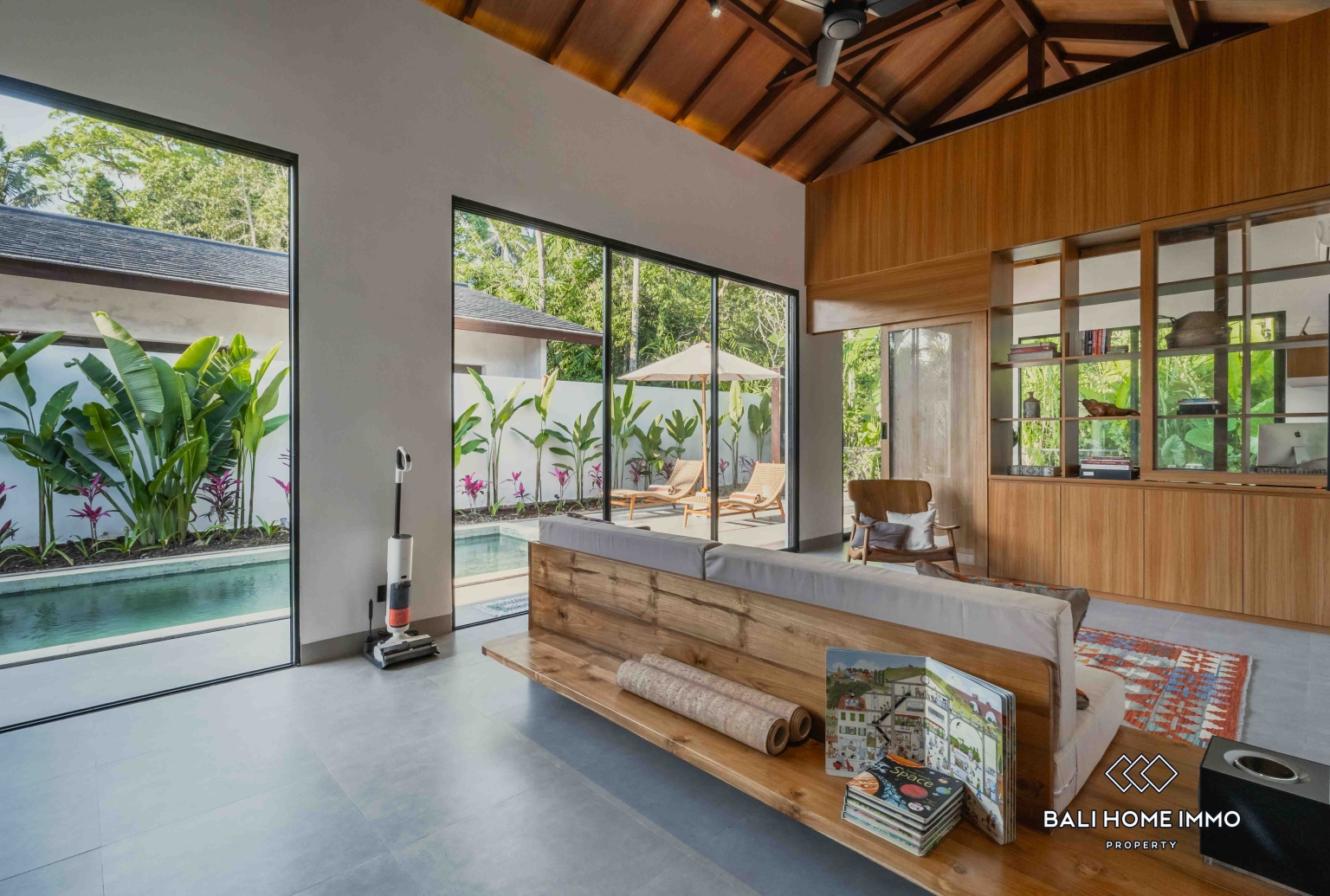 3 bedroom Tropical Family Villa For Sale Near International School in Pejeng Ubud view 4