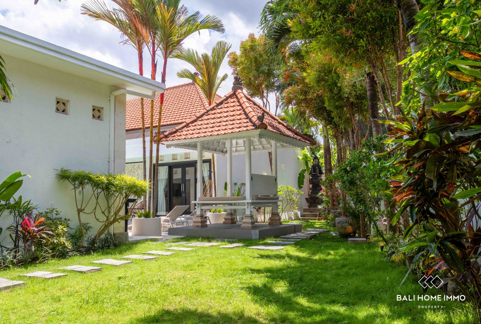 3 bedroom villa for rent in Canggu Berawa view 20
