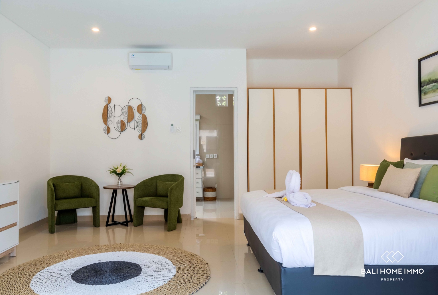 3 bedroom villa for rent in Canggu Berawa view 11