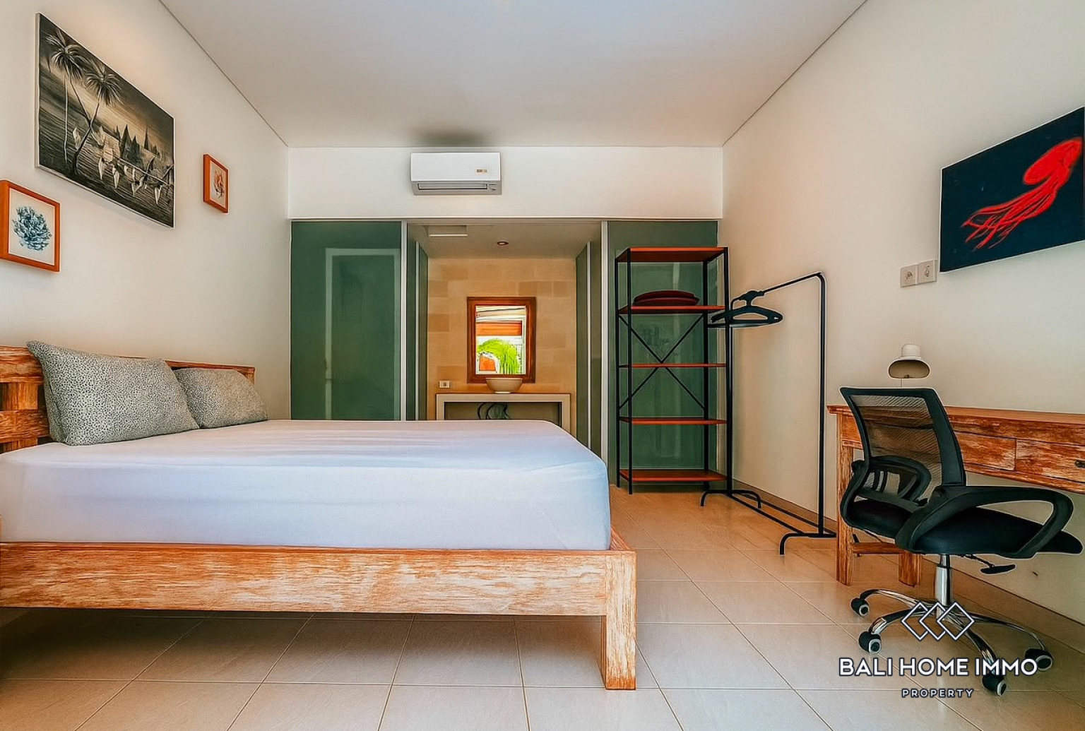 3 Bedroom Villa For Rent in Canggu Residential Side view 7