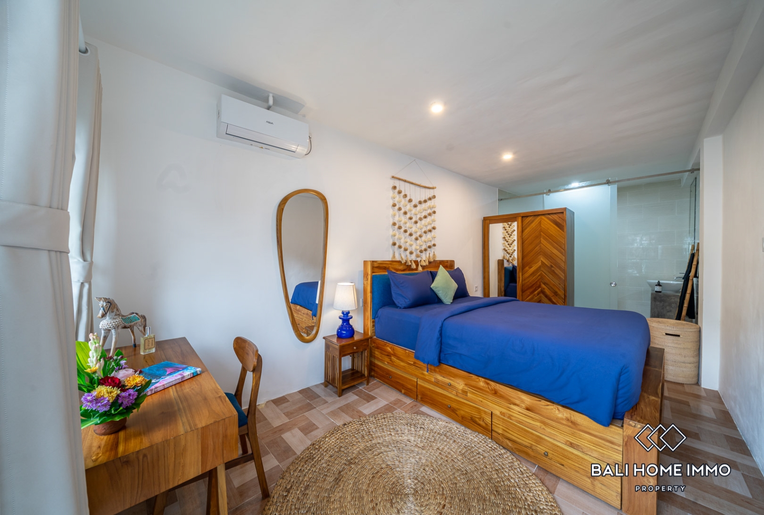 3 Bedroom Villa For Rent in Canggu Residential Side view 9