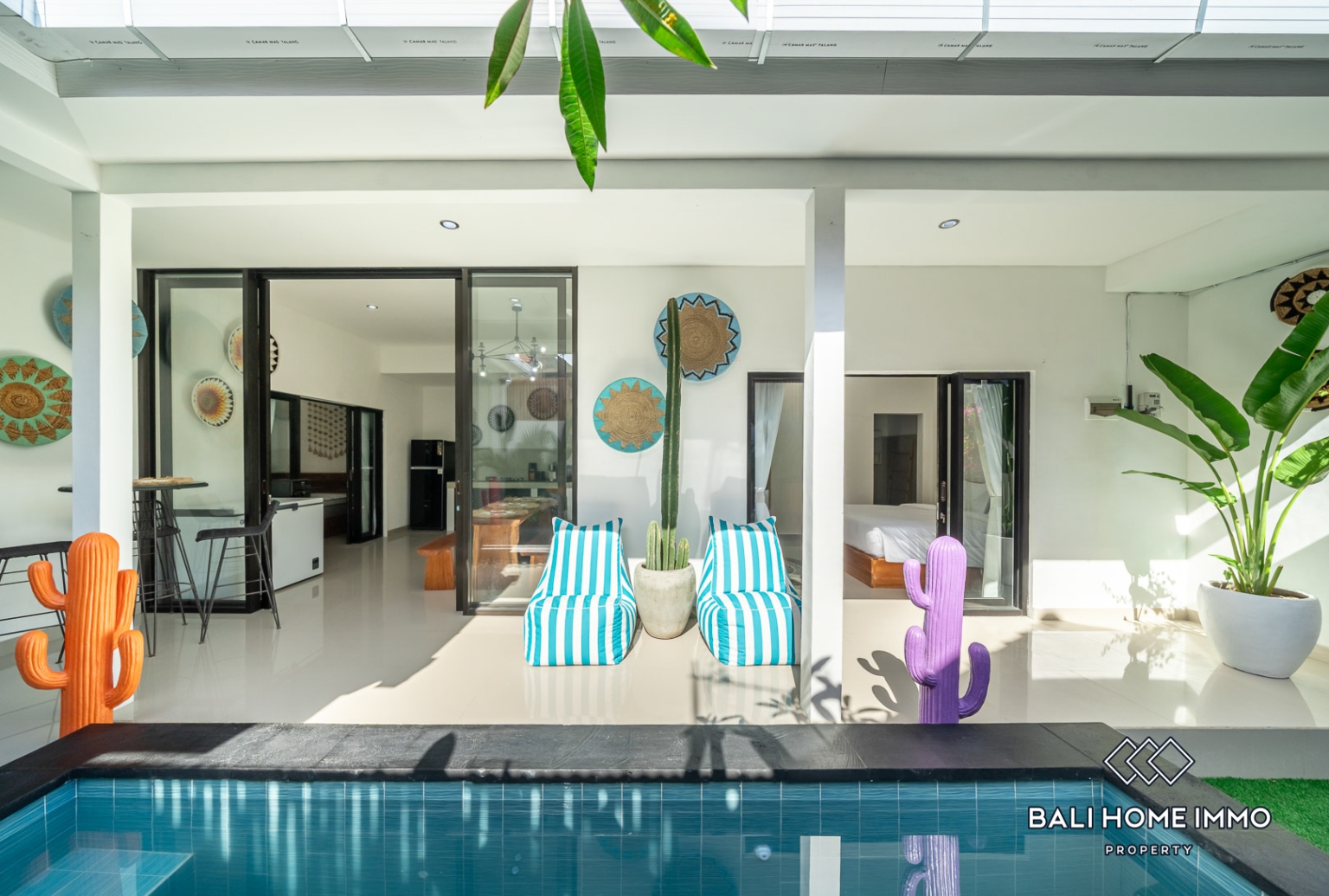 3 Bedroom Villa For Rent in Canggu Residential Side view 13