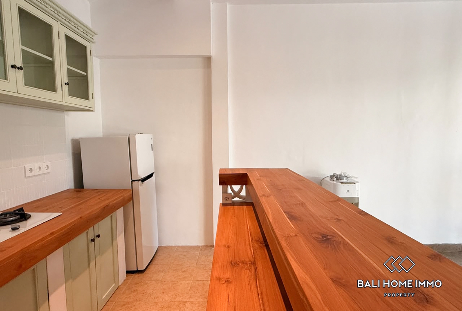 3 Bedroom Villa for Rent in Kerobokan view 3