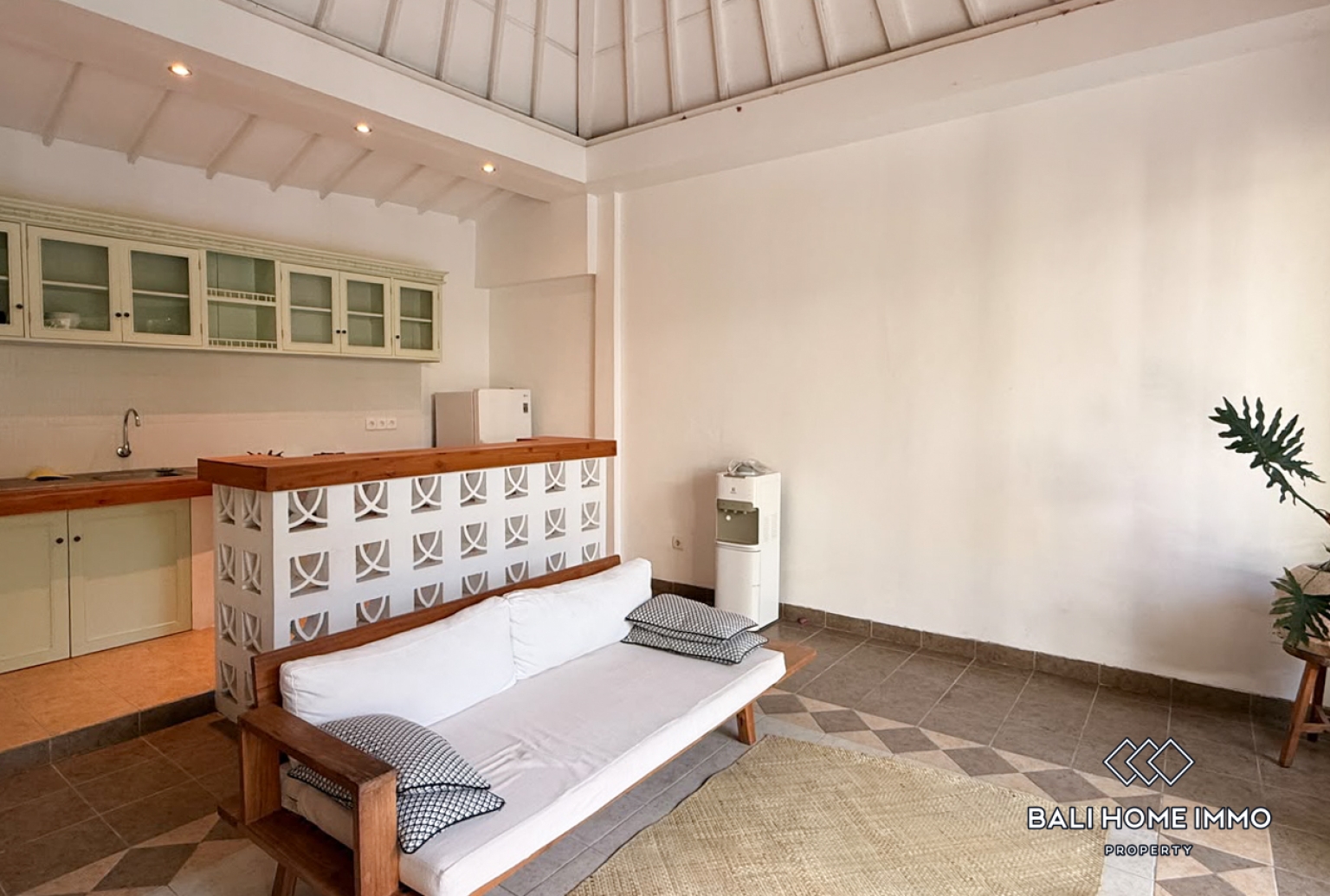 3 Bedroom Villa for Rent in Kerobokan view 2