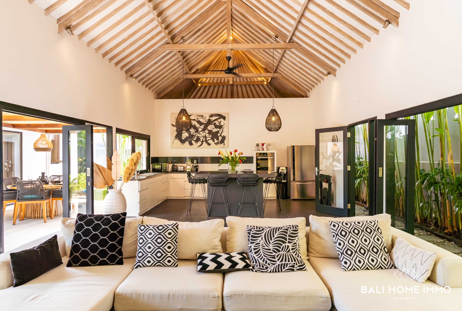 Villa de 3 chambres à louer à Bali Berawa view 8