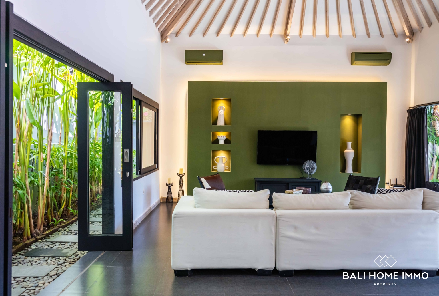 Villa de 3 chambres à louer à Bali Berawa view 6