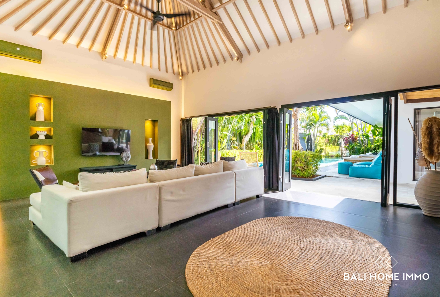 Villa de 3 chambres à louer à Bali Berawa view 3