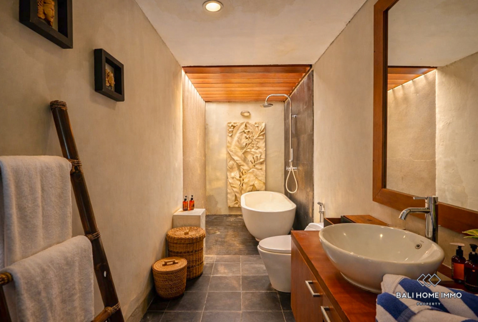 Villa 3 Kamar Disewakan di Bali Nyanyi view 14