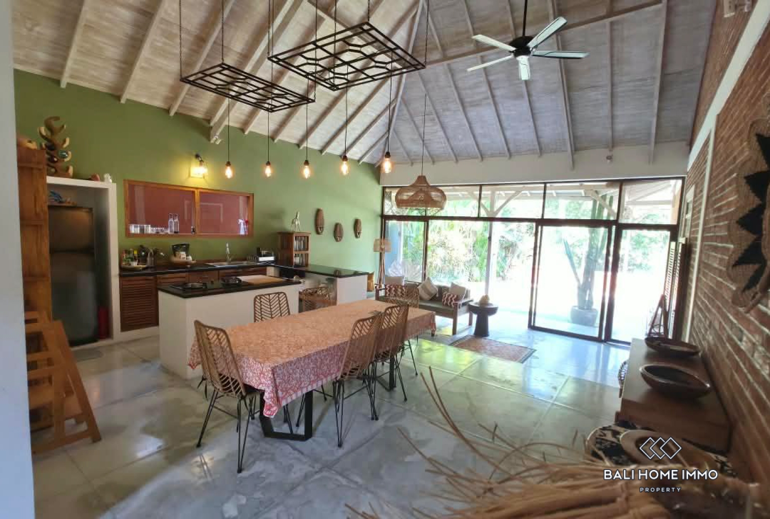 3 BEDROOM VILLA FOR RENTALS IN BALI PERERENAN view 6