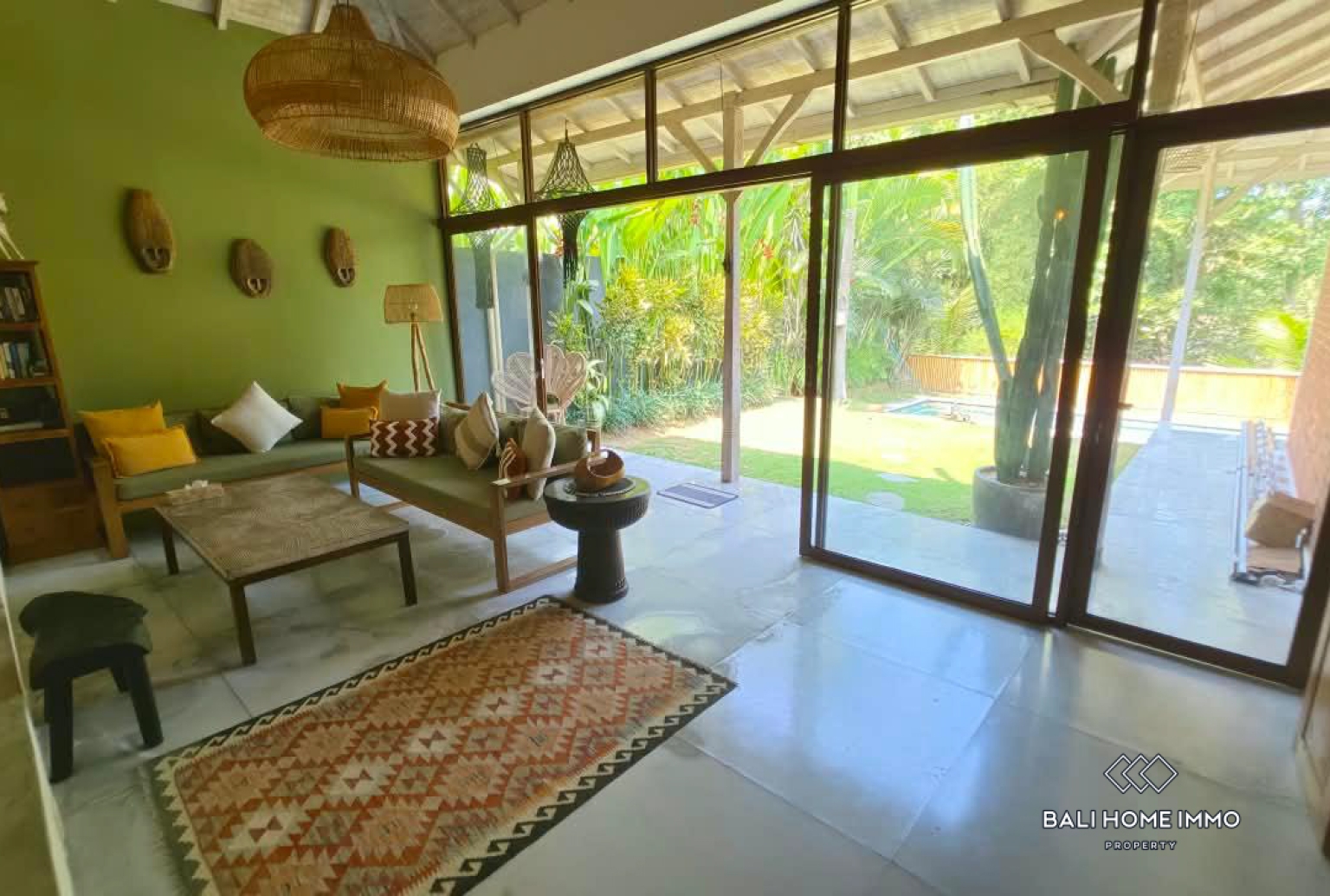 3 BEDROOM VILLA FOR RENTALS IN BALI PERERENAN view 5
