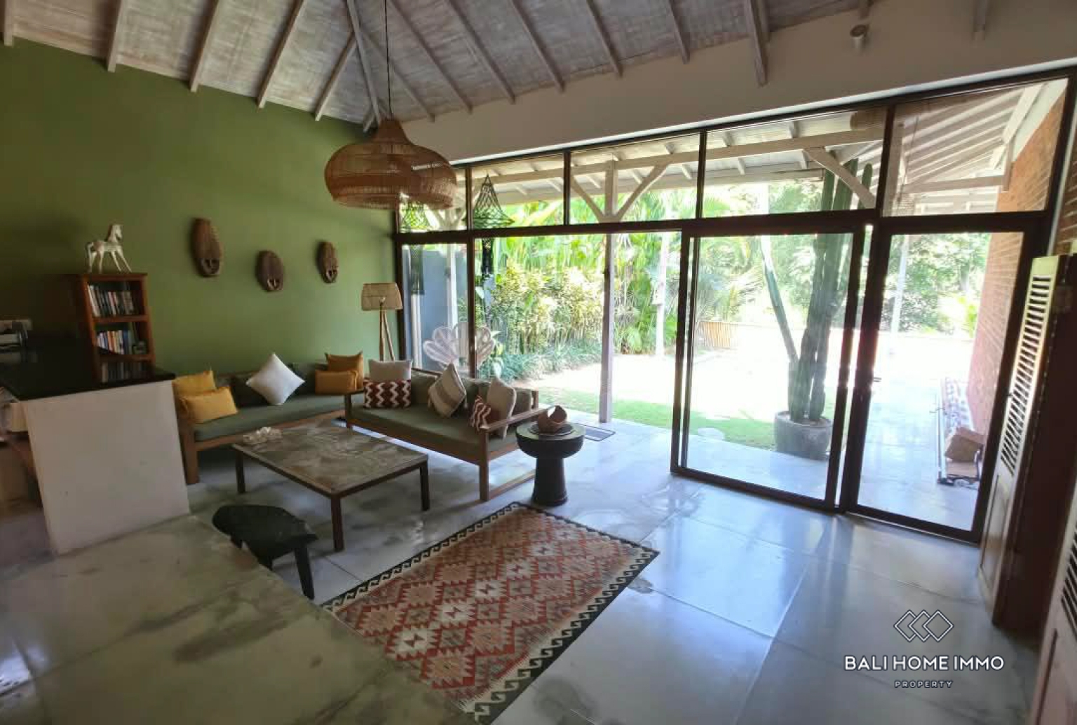 3 BEDROOM VILLA FOR RENTALS IN BALI PERERENAN view 3