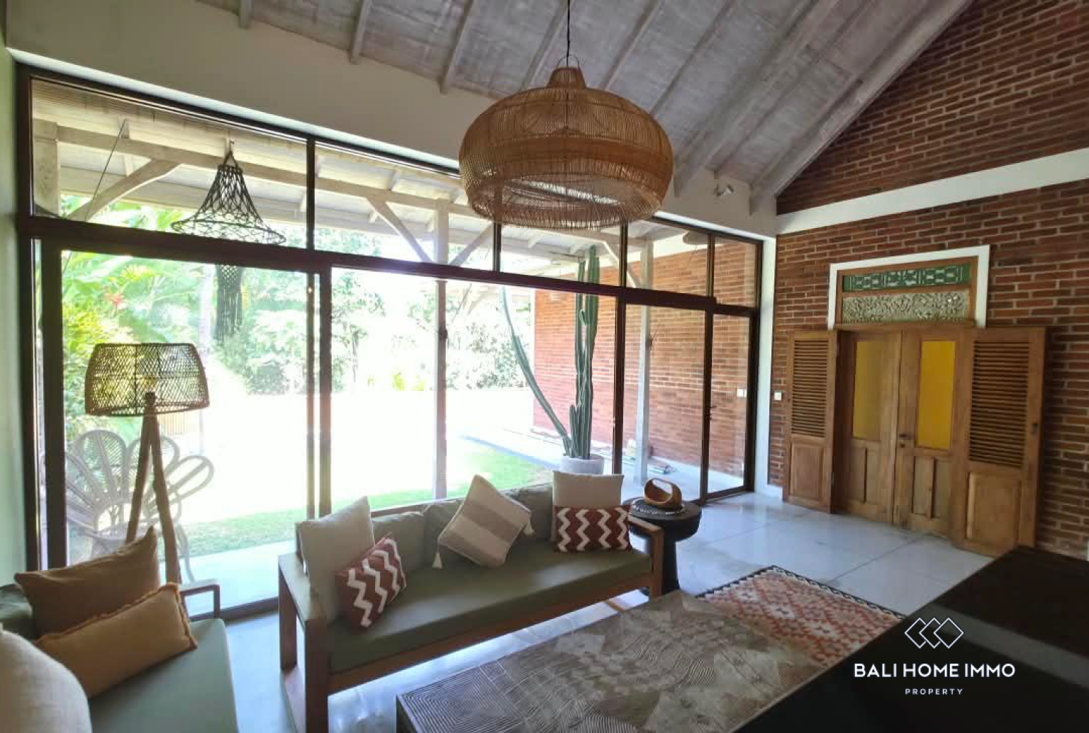 3 BEDROOM VILLA FOR RENTALS IN BALI PERERENAN view 4